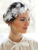 One-tier Flower / Pearls Wedding Veil Blusher Veils / Birdcage Veils with Faux Pearl / Appliques Tulle