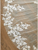 One-tier / Lace Wedding Veil Cathedral Veils with Embroidery / Appliques / Paillette 118.11 in (300cm) Tulle