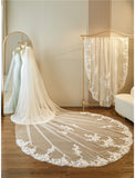 One-tier / Lace Wedding Veil Cathedral Veils with Embroidery / Appliques / Paillette 137.8 in (350cm) Tulle