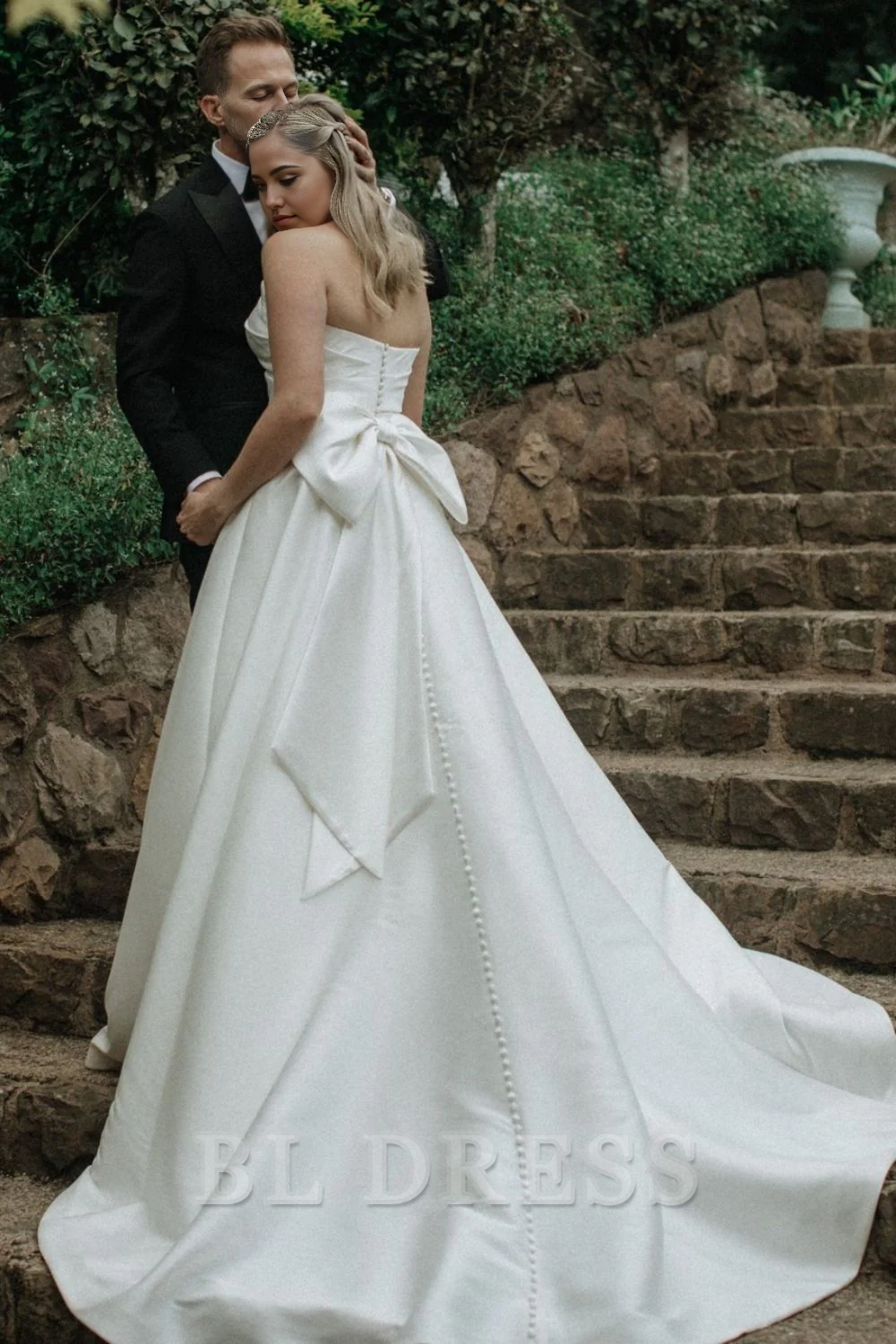 Pretty Strapless White Satin Formal Long Wedding Dress Bridal Dress SP590
