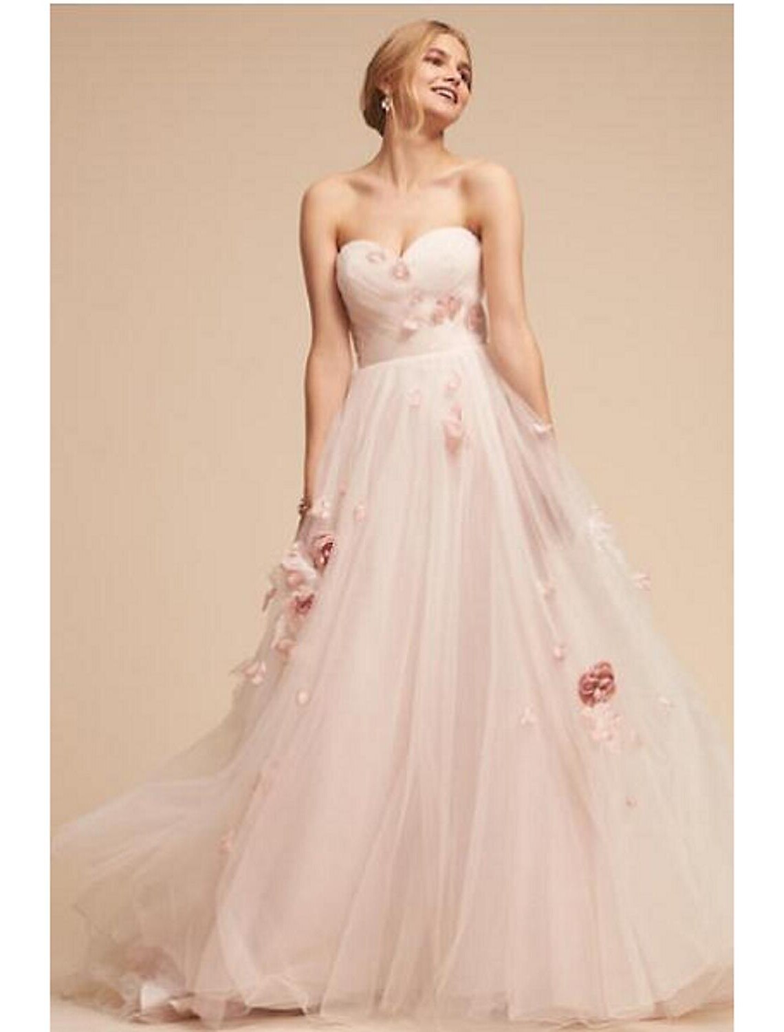 Beach Wedding Dresses Princess Sweetheart Sleeveless Sweep / Brush Train Tulle Bridal Gowns With Appliques Flower