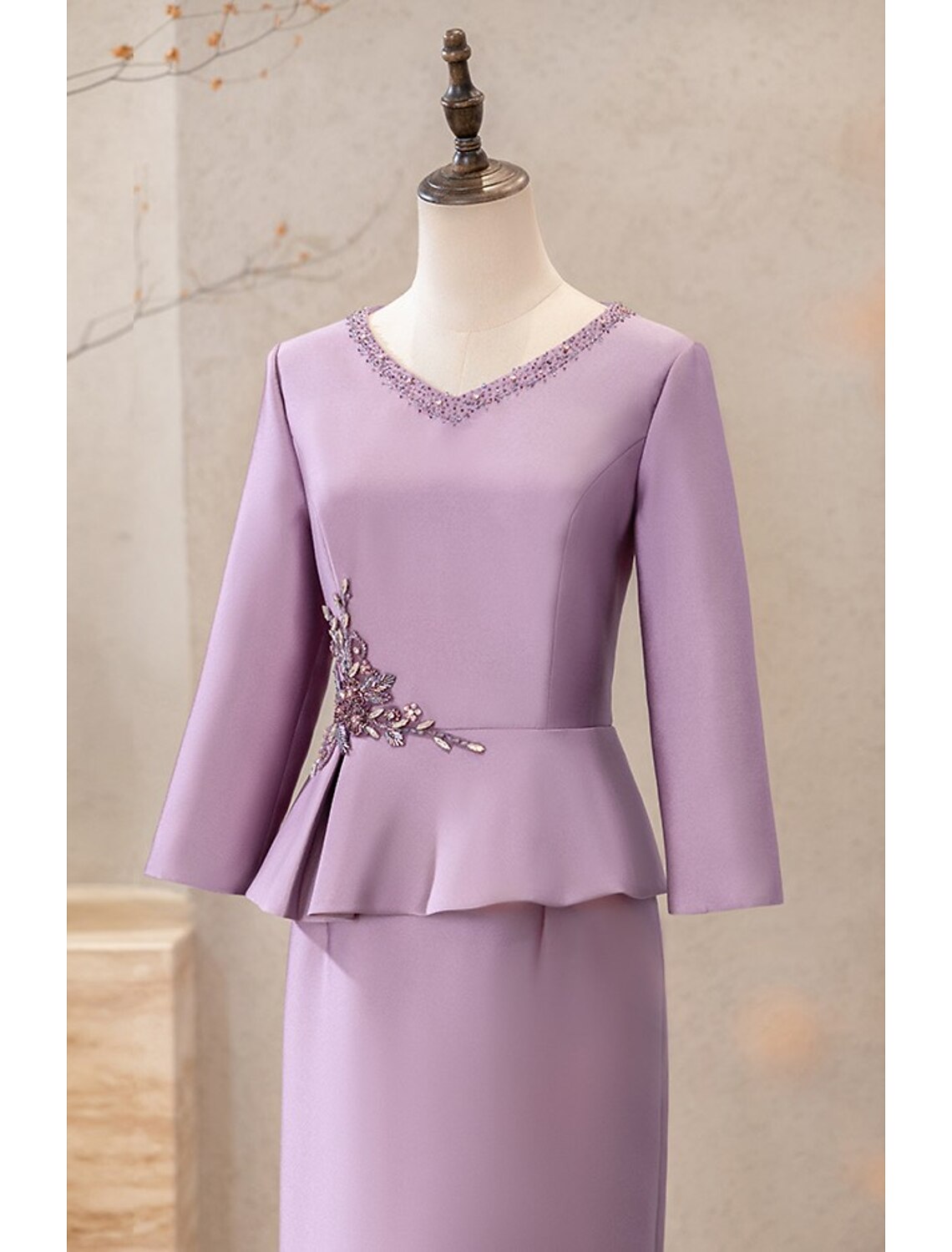 Two Piece Cocktail Dresses Elegant Dress Wedding Party Tea Length Long Sleeve V Neck Satin with Appliques