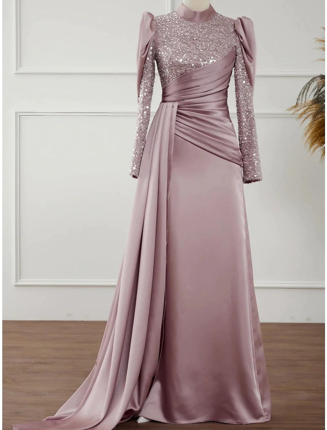 A-Line Evening Gown Elegant Dress Formal Sweep / Brush Train Long Sleeve Jewel Neck Satin with Glitter Pleats Ruched