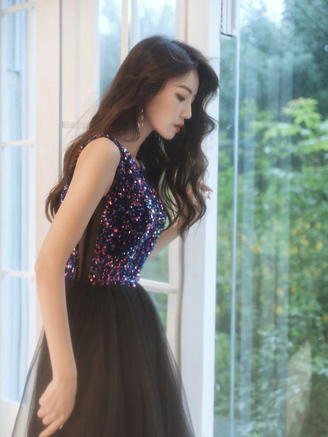 A-Line Glittering Minimalist Wedding Guest Prom Dress V Neck Sleeveless Floor Length Sequined with Sequin