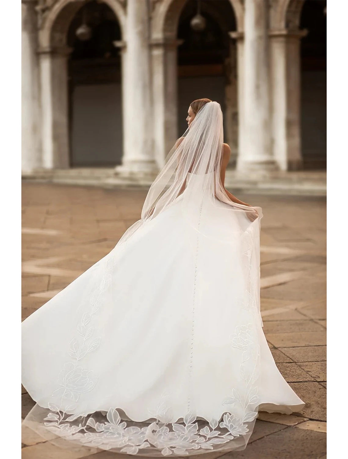 Hall Casual Wedding Dresses A-Line Off Shoulder Long Sleeve Court Train Satin Bridal Gowns With Split Front Solid Color