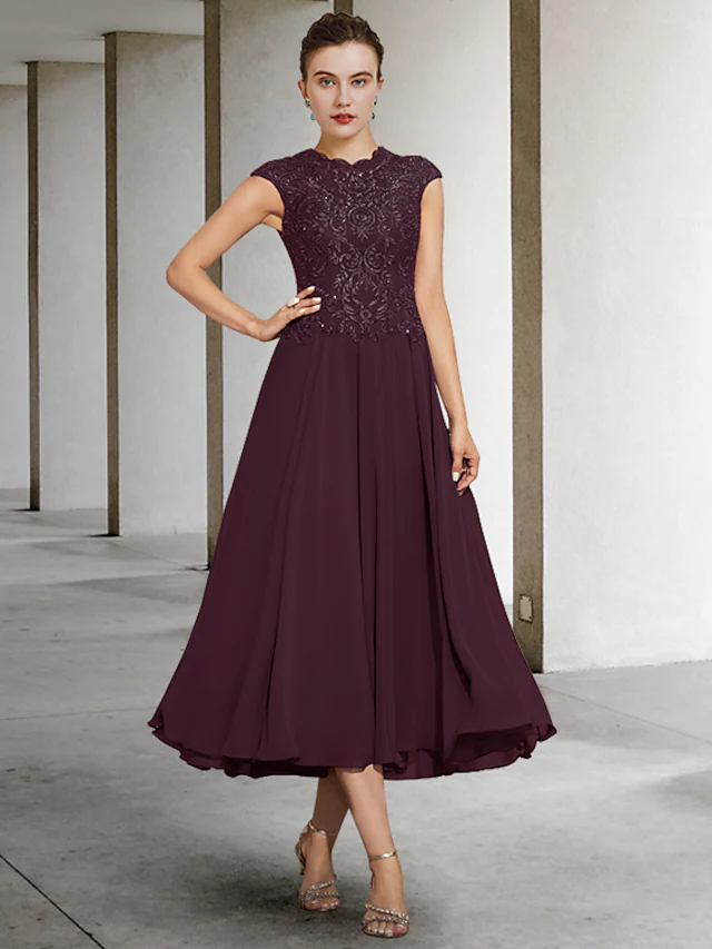 A-Line Mother of the Bride Dress Elegant Jewel Neck Ankle Length Chiffon Lace Sleeveless with Pleats Appliques