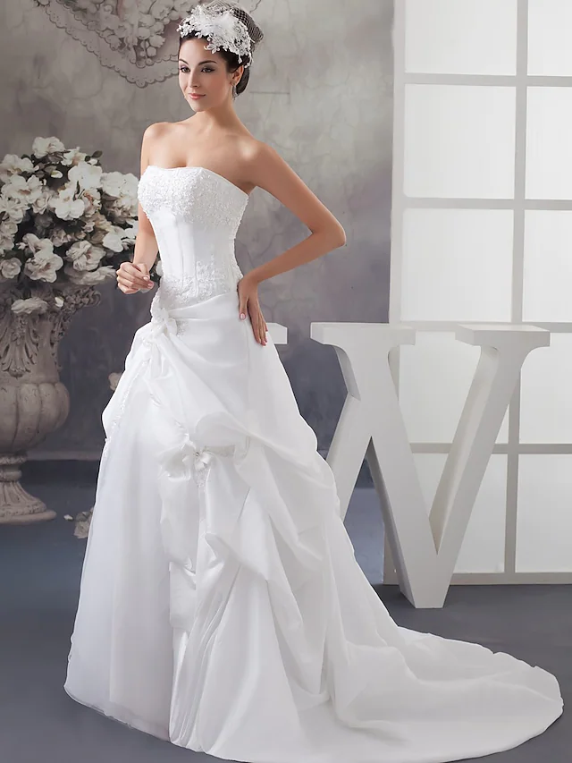 A-Line Wedding Dresses Strapless Court Train Satin Strapless with Beading Appliques