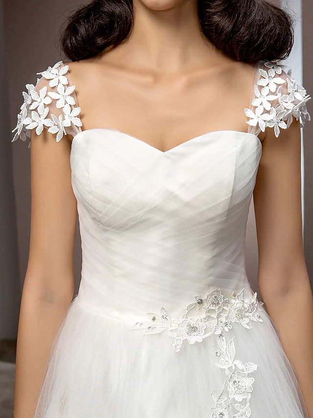 Ball Gown Wedding Dresses Square Neck Court Train Tulle Short Sleeve with Ruched Beading Flower