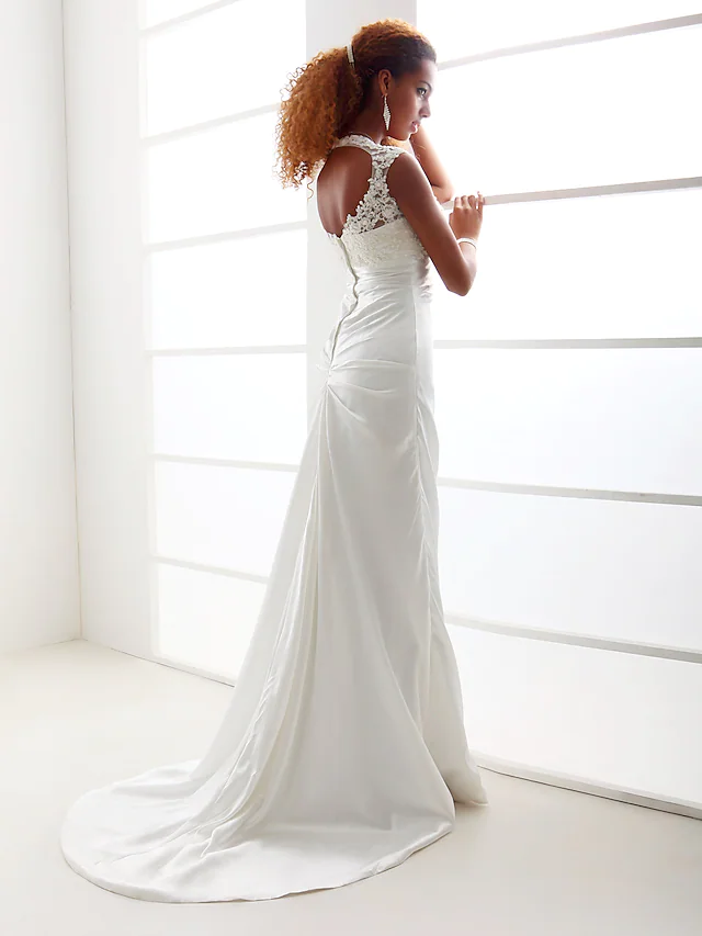 Wedding Dresses Scoop Neck  Charmeuse Beaded Lace Cap Sleeve Simple Backless with Appliques
