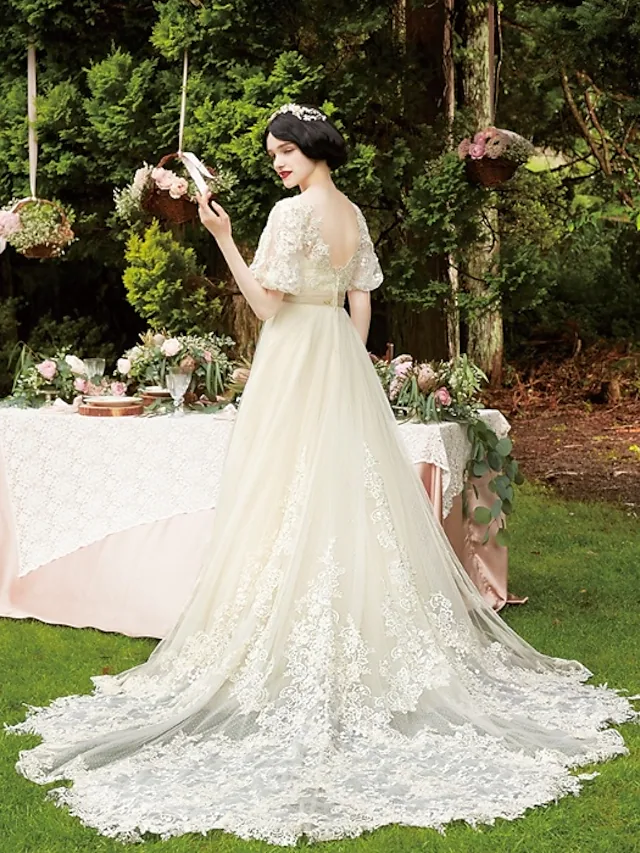 A-Line Wedding Dresses Scoop Neck Chapel Train Lace Tulle Half Sleeve Vintage See-Through with Beading Appliques