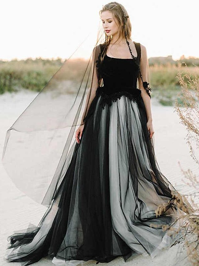 A-Line Wedding Dresses Scoop Neck Court Train Lace Tulle Regular Straps Black Modern with Appliques