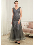 Mermaid / Trumpet Evening Gown Elegant Dress Party Wear Floor Length Sleeveless V Neck Polyester with Sequin Appliques